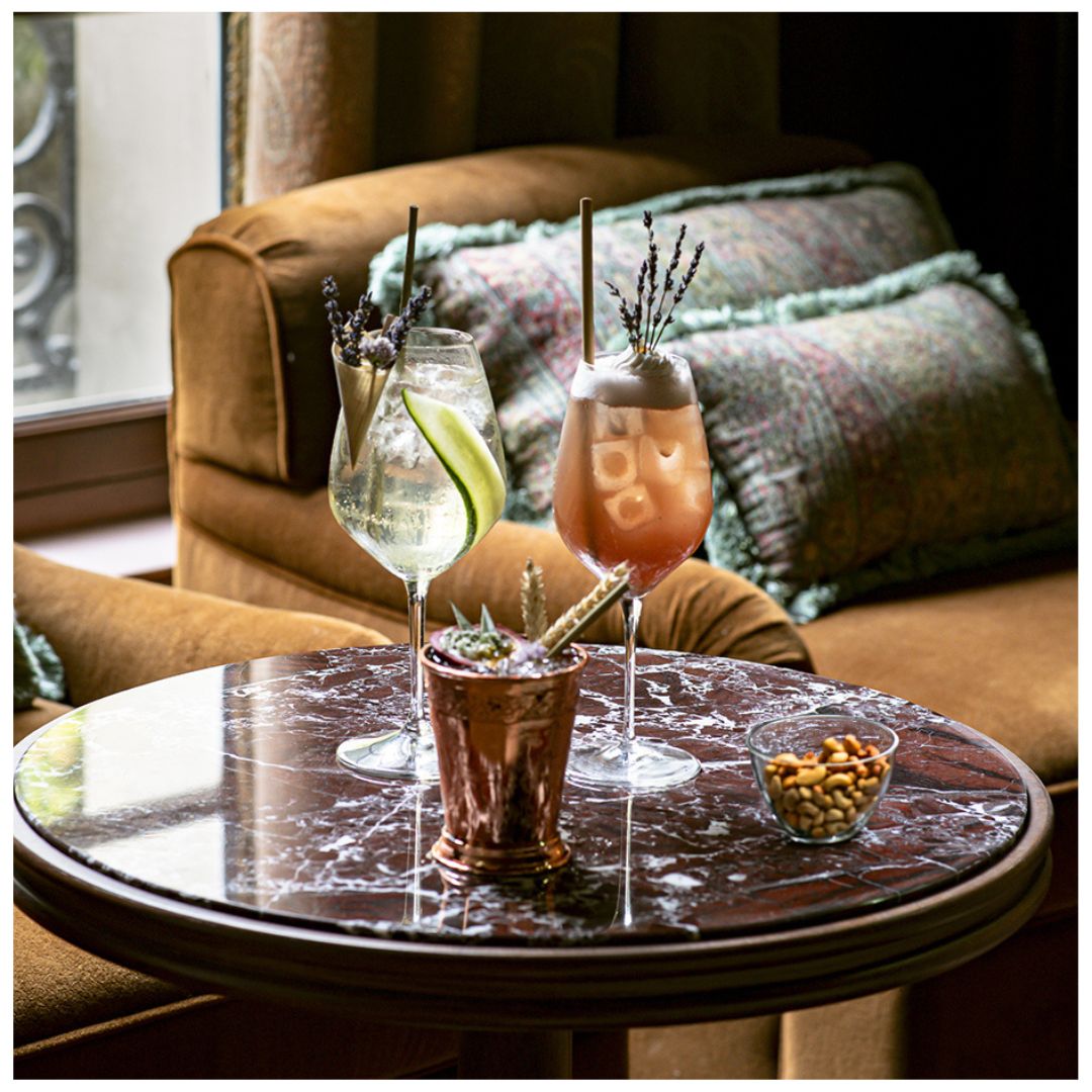 Cocktail hotel saint james